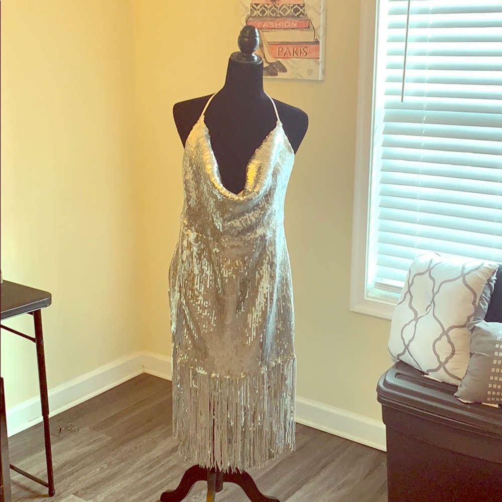 Silver sequins cow neck tassel hem midi dress